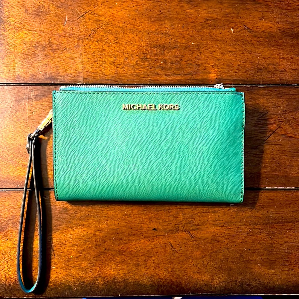Michael Kors Wristlett/ Wallet